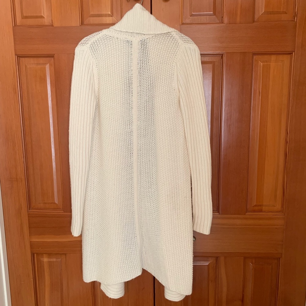 BCBG Cardigan Creme (long) Size Small - Picture 6 of 7